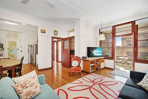 Newcastle Short Stay Apartments - Gatsby On Watt - Accommodation Sunshine Coast 5