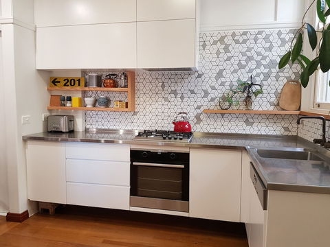 Newcastle Short Stay Apartments - Gatsby On Watt - Accommodation Sunshine Coast 3