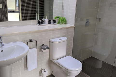 Jewel In The Crowne - Accommodation Sunshine Coast 3