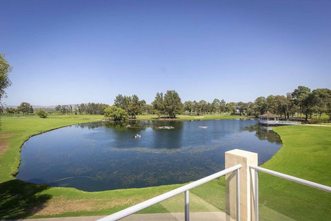 Villa On The Green - Accommodation Sunshine Coast 6