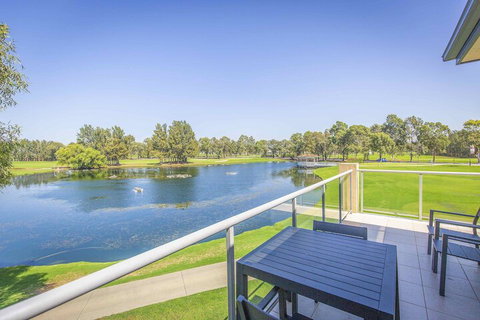 Villa On The Green - Accommodation Sunshine Coast 5