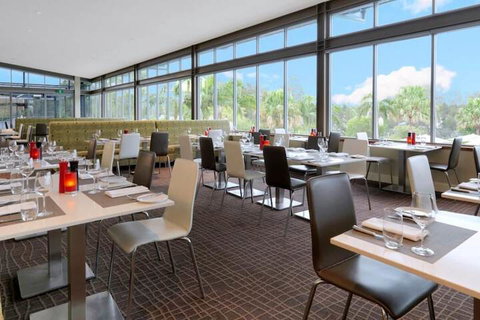 Villa On The Green - Accommodation Sunshine Coast 1