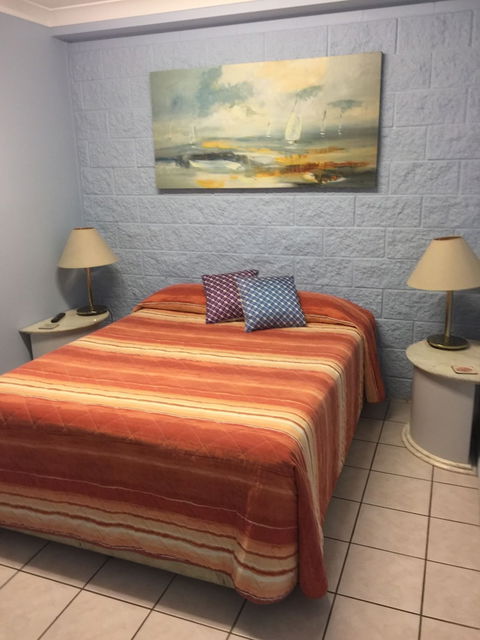 Westside Tavern And Motel - Accommodation Sunshine Coast 0