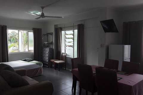 Accommodation On Sheridan - Accommodation Sunshine Coast 3