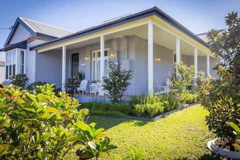 Camellia Cottage - Accommodation Sunshine Coast 1