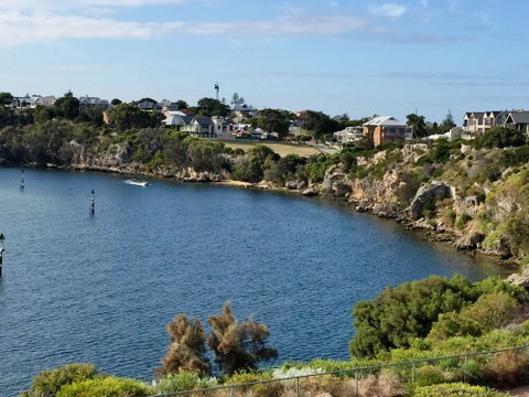 River Front Architect Villa - Accommodation Sunshine Coast 6
