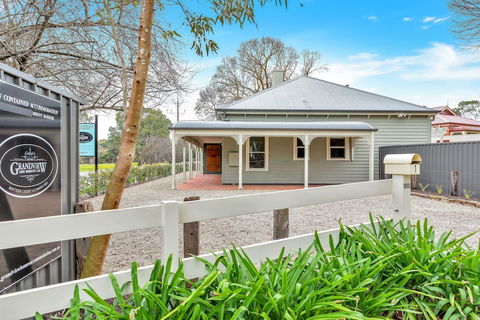 Grandview Accommodation - The Flaxley Apartments - Accommodation Sunshine Coast 5