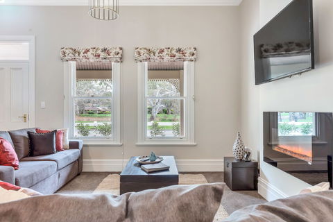 Grandview Accommodation - The Flaxley Apartments - Accommodation Sunshine Coast 6