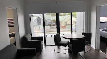Quattro On Young - Accommodation Sunshine Coast 5