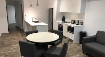 Quattro On Young - Accommodation Sunshine Coast 4