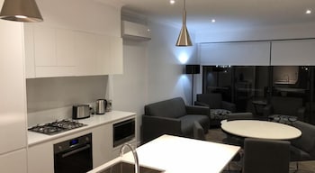 Quattro On Young - Accommodation Sunshine Coast 6