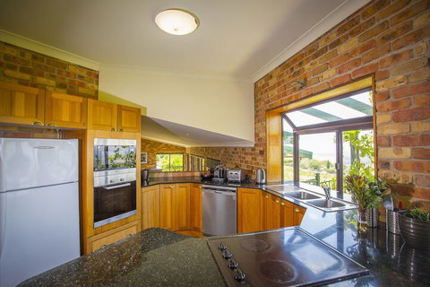 Aquila - Accommodation Sunshine Coast 2