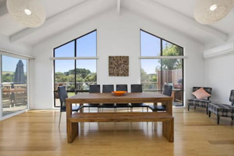 Smith Beach Getaways Beachwood House - Accommodation Sunshine Coast 0