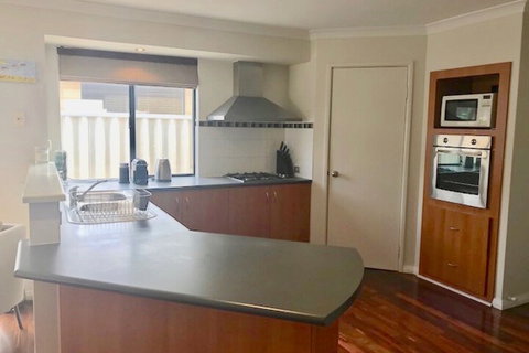 Lifes A Beach - Accommodation Sunshine Coast 3