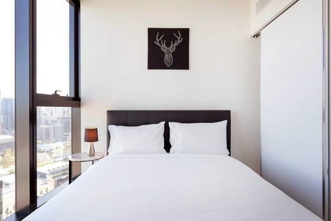 MYROOM At ShadowPlay - Accommodation Sunshine Coast 1