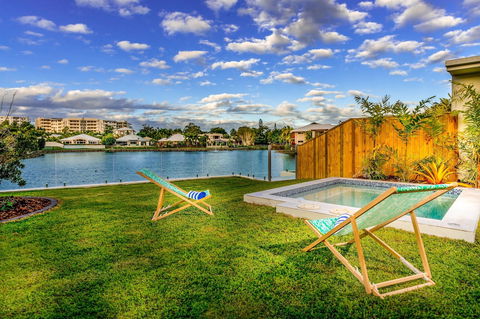 Blue Lagoon Villa A - Accommodation Sunshine Coast 2