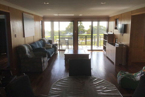 DRIFTWOOD - Accommodation Sunshine Coast 4