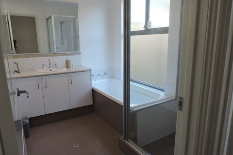 Endless Summer - Accommodation Sunshine Coast 4