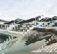 Caves Coastal Bar  Bungalows - Accommodation Sunshine Coast