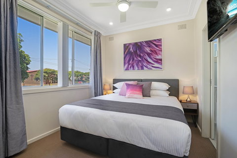 Mayfield Short Stay Apartments - Accommodation Sunshine Coast 1