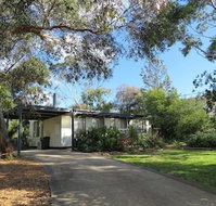8 Ophir Cottage in Ventnor - Accommodation Sunshine Coast