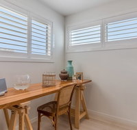 7 Graydens with views in Ventnor - Accommodation Sunshine Coast