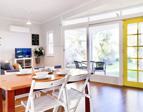 Charming Cottage At The Wines Hunter Valley - Accommodation Sunshine Coast 5