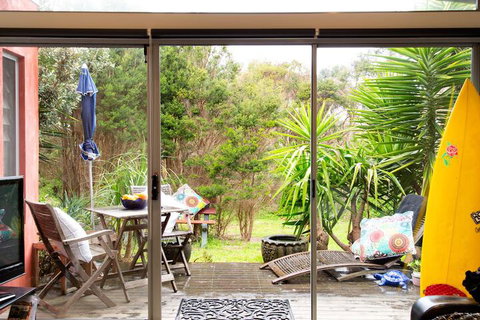 Smith Beach Getaways Beachwood Garden Studio - Accommodation Sunshine Coast 3
