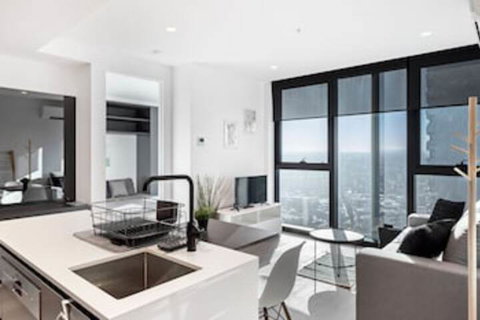 Victoria One Suites - Accommodation Sunshine Coast 0