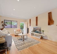 Tranquil  Spacious Home Near Shopping Mall - Accommodation Sunshine Coast