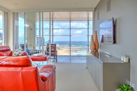 Beau Monde Apartments Newcastle - The York - Accommodation Sunshine Coast 3