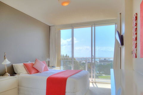 Beau Monde Apartments Newcastle - The York - Accommodation Sunshine Coast 7