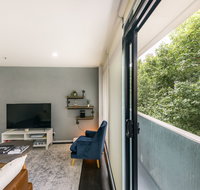 Rubi 1BDR Melbourne Apartment - Accommodation Sunshine Coast