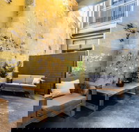 Isla 2BDR Fitzroy Apartment - Accommodation Sunshine Coast