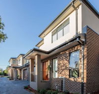AUJOY 4 Bed Townhouse Burwood 2 - Accommodation Sunshine Coast