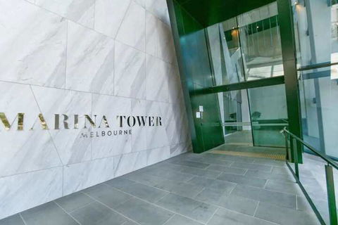 JC Marina Tower Docklands - Accommodation Sunshine Coast 1