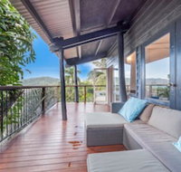 The Treehouse - Accommodation Sunshine Coast