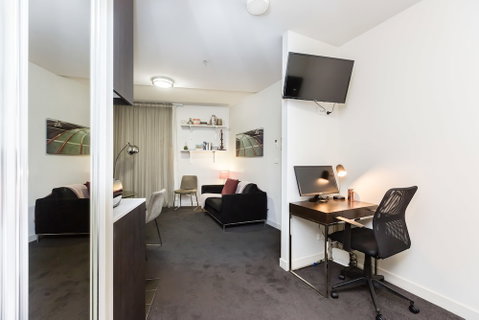 Imogen, Melbourne Studio Apartment - Accommodation Sunshine Coast 0