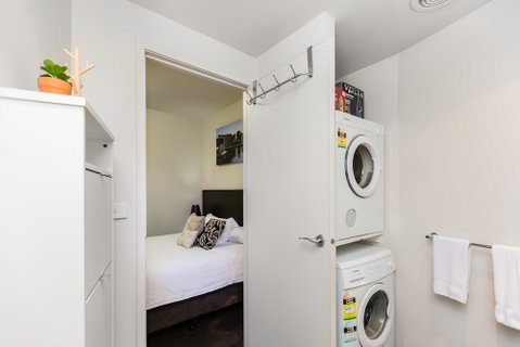 Imogen, Melbourne Studio Apartment - Accommodation Sunshine Coast 6