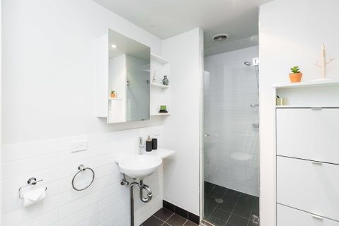 Imogen, Melbourne Studio Apartment - Accommodation Sunshine Coast 2