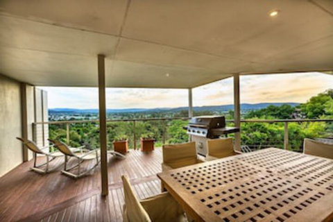 Highview - Accommodation Sunshine Coast 4