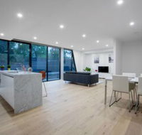 106 Modern Prestige 3 storey New Establishment - Accommodation Sunshine Coast