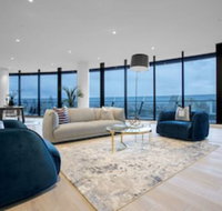 101 Statue of Elegance Penthouse on Top of Opra - Accommodation Sunshine Coast
