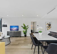 HomeHotel Luxury  Contemporary Apt - Accommodation Sunshine Coast