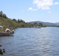 Waters Edge - Accommodation Sunshine Coast