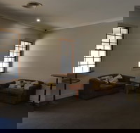 Lamington Hotel Motel - Accommodation Sunshine Coast