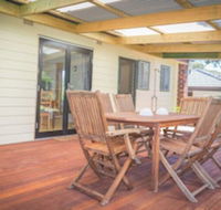 17 Broadbeach Drive - Accommodation Sunshine Coast