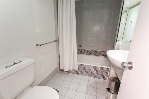 North Shore Towers - Accommodation Sunshine Coast 6