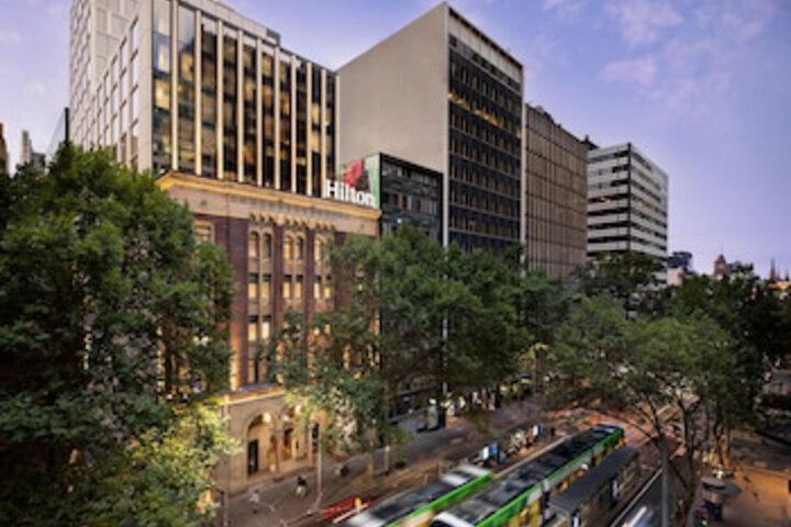 Melbourne VIC Accommodation Sunshine Coast