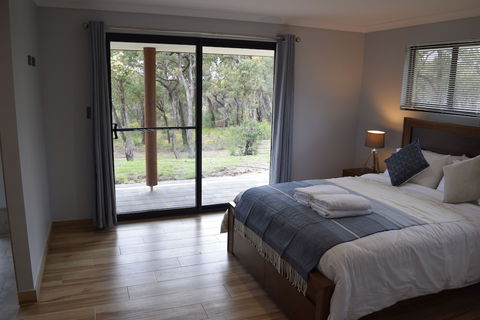 Eagle Bay House - Accommodation Sunshine Coast 2